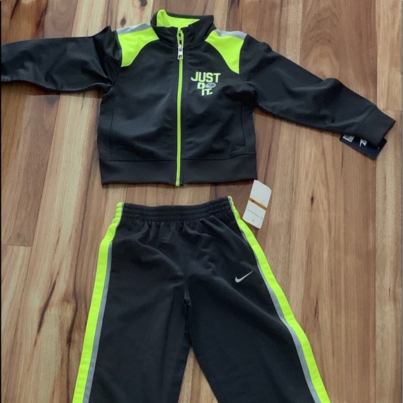 nylon nike sweatsuit